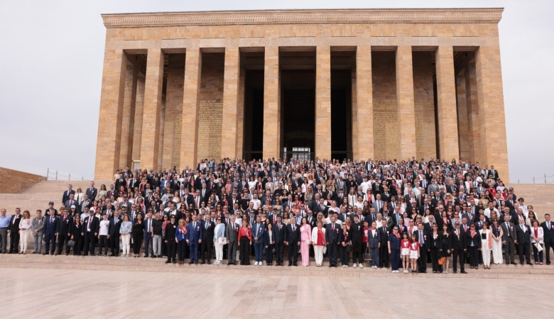 ANITKABİR ZİYARETİ